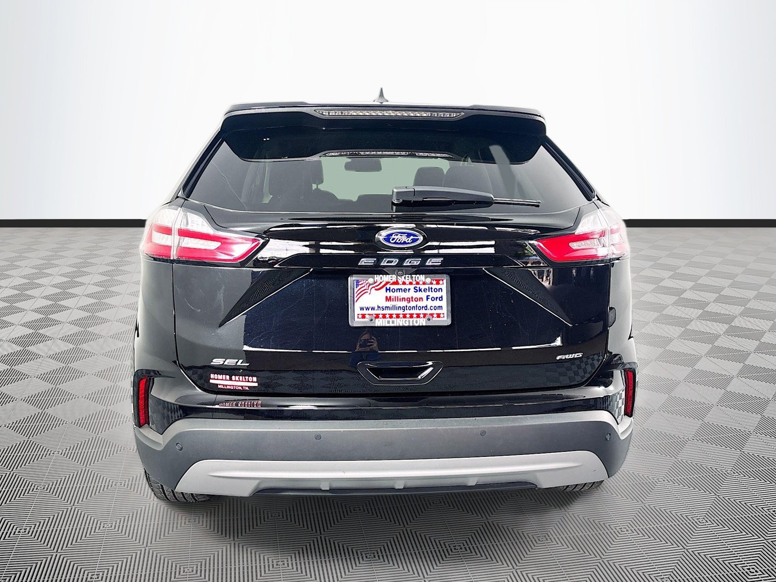 Certified 2024 Ford Edge SEL w/ Convenience Package AWD/4WD image 6