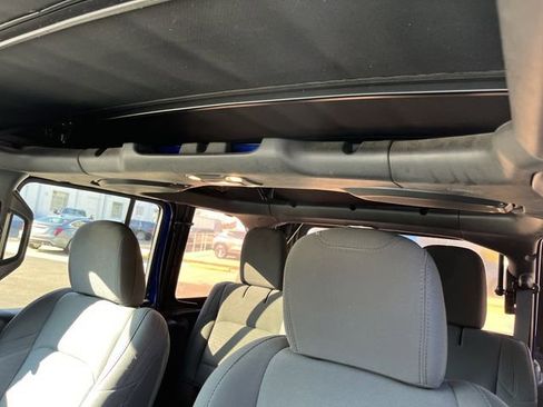 Used 2020 Jeep Wrangler Unlimited Sport S image 16