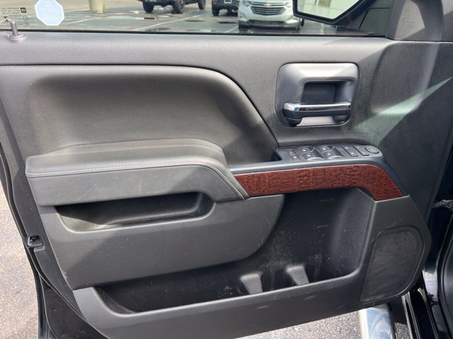 Used 2015 GMC Sierra 1500 SLE w/ SLE Value Package AWD/4WD image 9