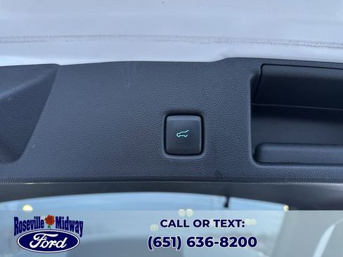 Used 2022 Ford Escape SEL image 40