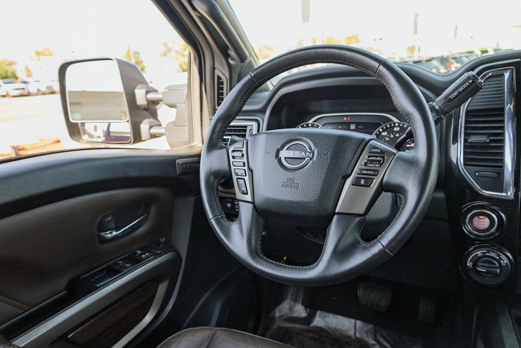 Used 2024 Nissan Titan Platinum Reserve AWD/4WD image 37