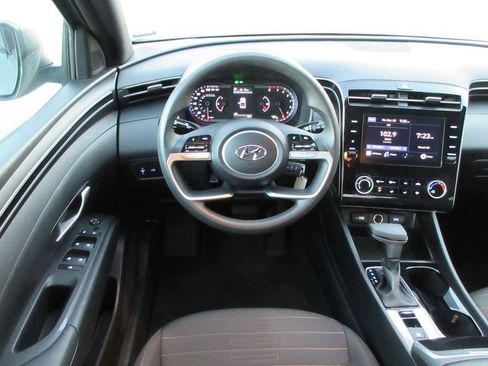 Used 2024 Hyundai Santa Cruz SE image 15