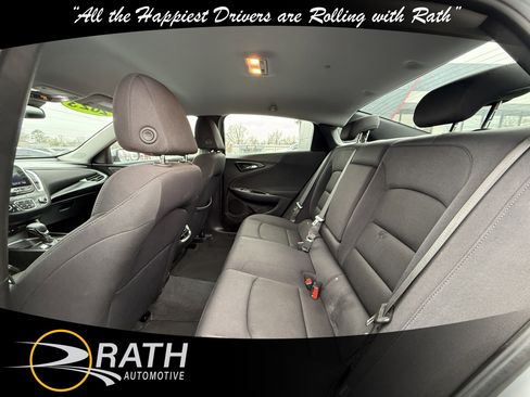 Used 2023 Chevrolet Malibu LT image 17