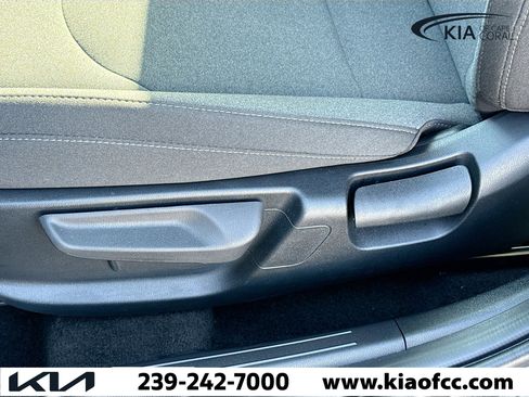 Certified 2025 Kia K4 LXS image 24