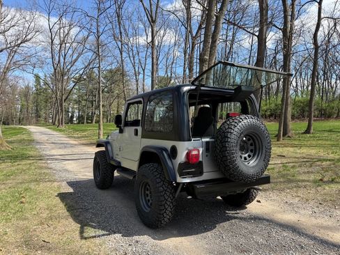 Used 2003 Jeep Wrangler SE image 14