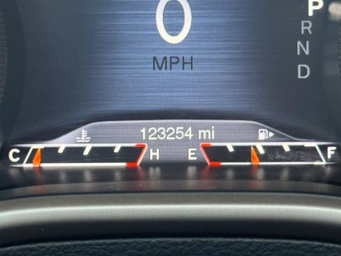 Used 2016 Jeep Cherokee Limited AWD/4WD image 13