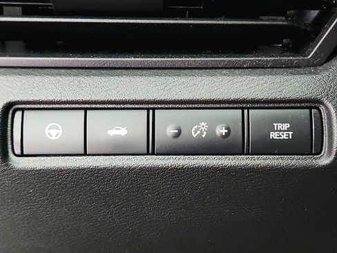 Used 2023 Nissan Altima 2.5 SL FWD image 19