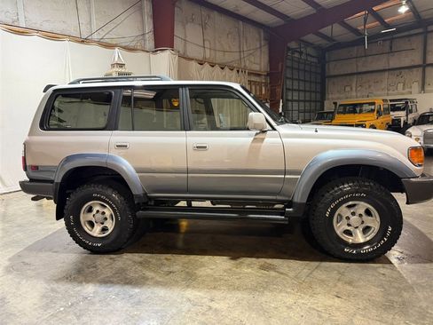 Used 1997 Toyota Land Cruiser image 26