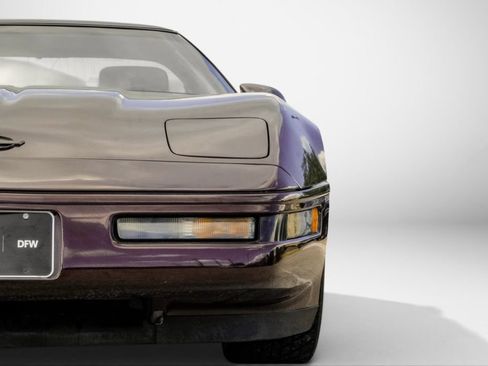 Used 1993 Chevrolet Corvette Coupe RWD image 35