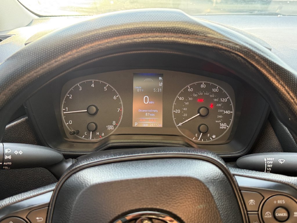 Used 2025 Toyota Corolla LE FWD image 31