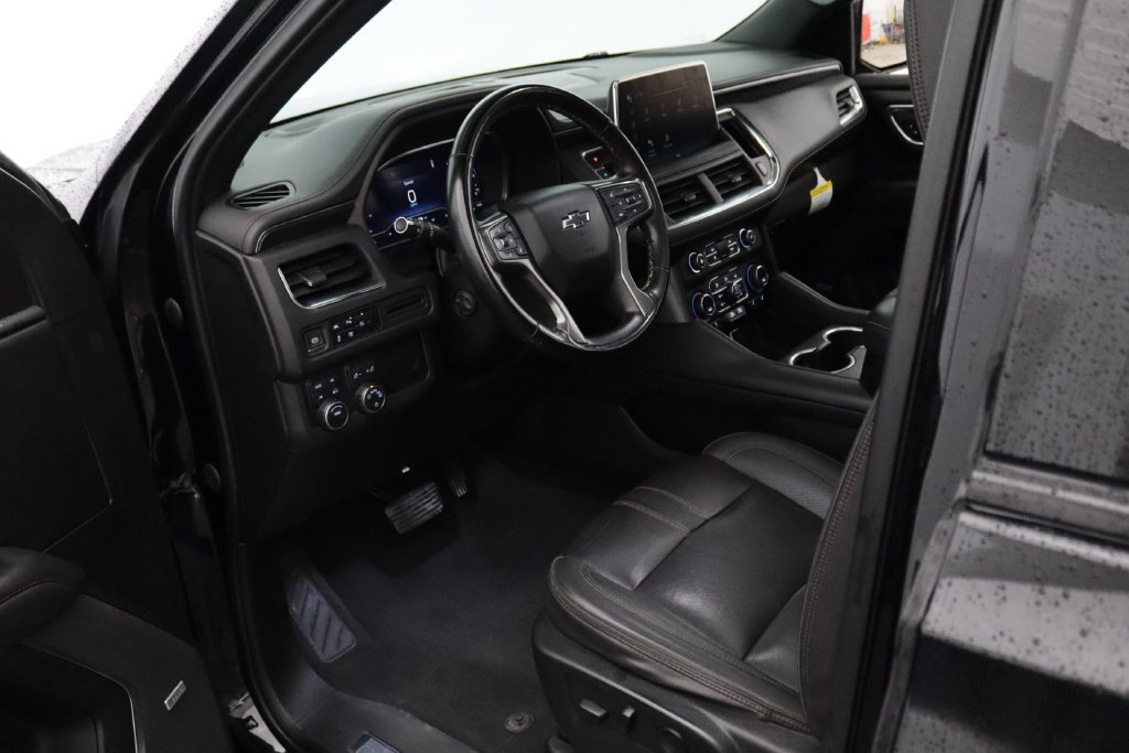 Used 2023 Chevrolet Suburban RST w/ Luxury Package AWD/4WD image 21