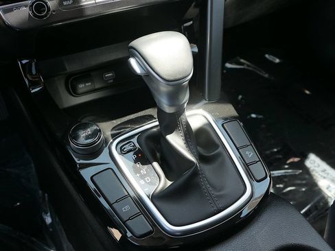 Used 2025 Kia Seltos S FWD image 21