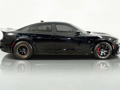 Used 2022 Dodge Charger SRT Hellcat image 5