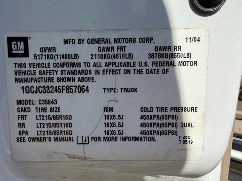 Used 2005 Chevrolet Silverado 3500 LT w/ Heavy-Duty Power Package RWD image 31