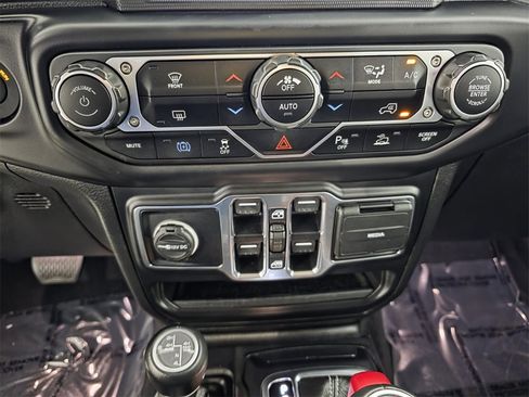 Used 2023 Jeep Wrangler Sahara w/ Safety Group image 25