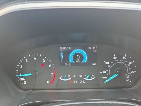 Used 2022 Ford Escape SE w/ SE Sport Appearance Package FWD image 4