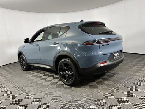 Used 2024 Dodge Hornet GT w/ Tech Pack w/o Parking image 9