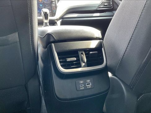 Used 2024 Subaru Outback Premium AWD/4WD image 39