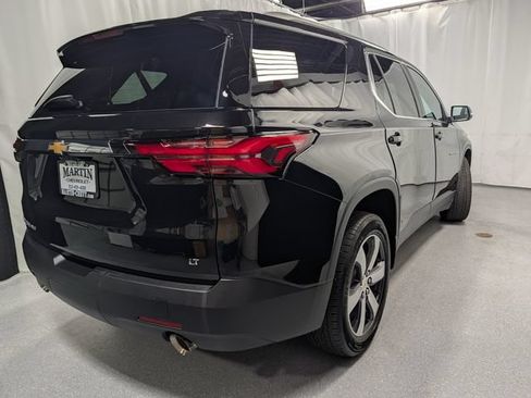 Certified 2023 Chevrolet Traverse LT w/ LT Premium Package AWD/4WD image 3