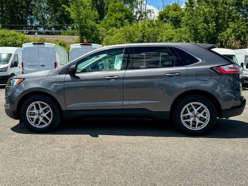Used 2023 Ford Edge SEL w/ Convenience Package AWD/4WD image 6