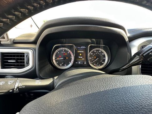 Used 2016 Nissan Titan PRO-4X w/ Pro-4x Convenience Package image 22