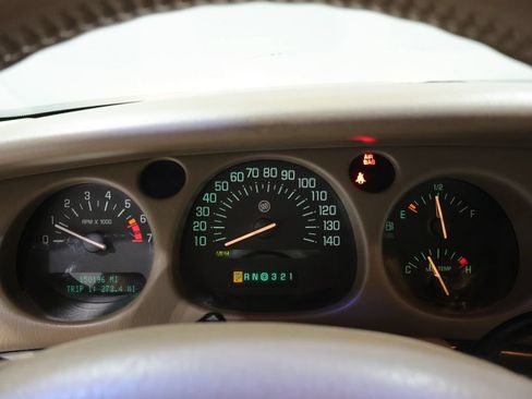 Used 2005 Buick Le Sabre Limited w/ Celebration Edition Package FWD image 31