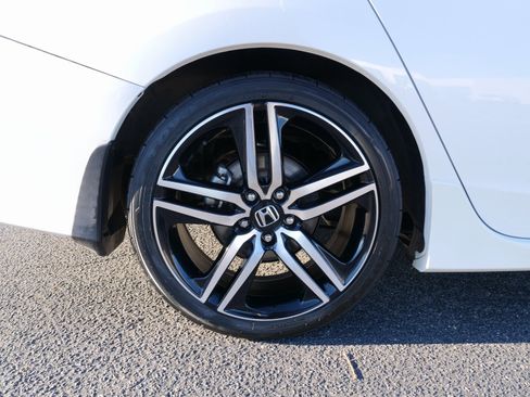 Used 2016 Honda Accord Sport image 12
