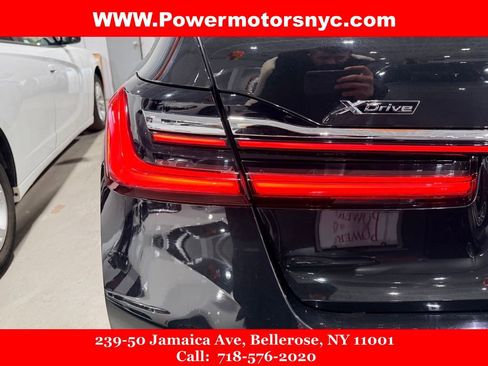 Used 2020 BMW 750i xDrive w/ Executive Package image 10