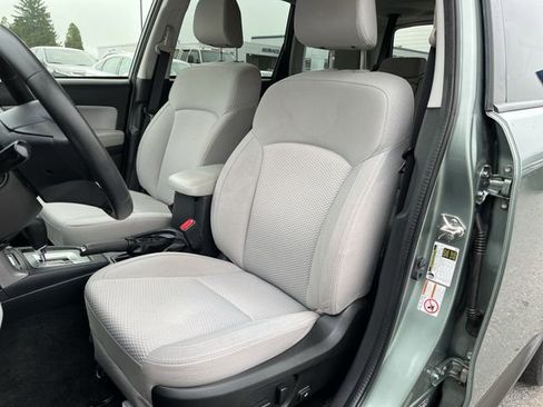 Used 2017 Subaru Forester 2.5i Premium w/ All-Weather Package AWD/4WD image 15