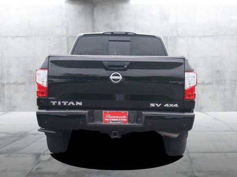 Used 2024 Nissan Titan SV w/ SV Convenience Package AWD/4WD image 6