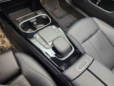 Used 2022 Mercedes-Benz CLA 250 image 13