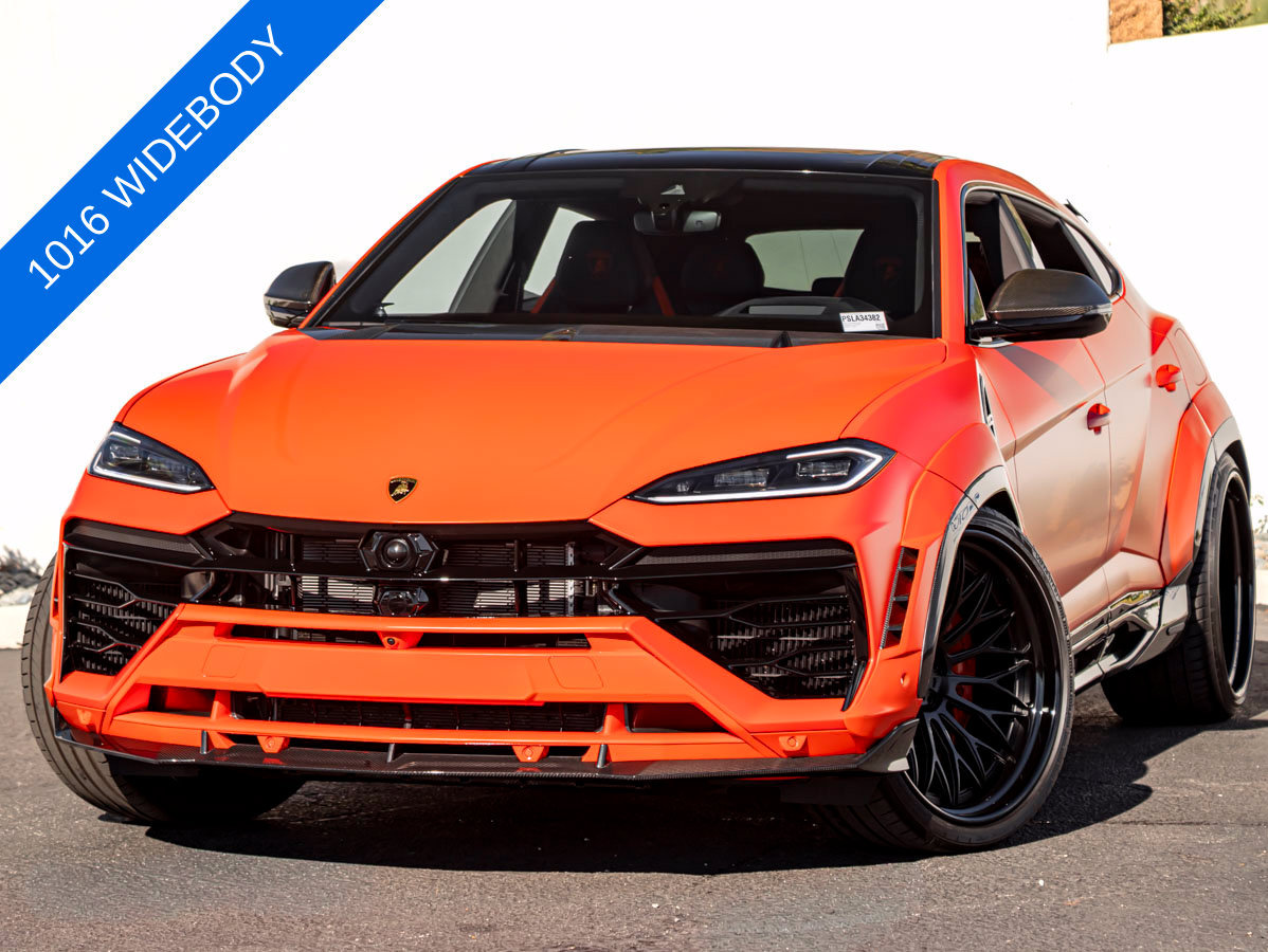 Used 2025 Lamborghini Urus SE AWD/4WD image 1