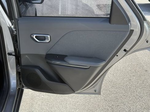 Used 2025 Kia K4 EX FWD image 36