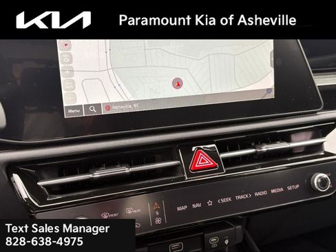 New 2025 Kia Niro EX image 9