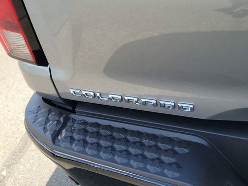 New 2026 Chevrolet Colorado ZR2 w/ Technology Package AWD/4WD image 21