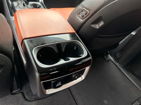 Used 2024 Kia Carnival SX Prestige FWD image 29