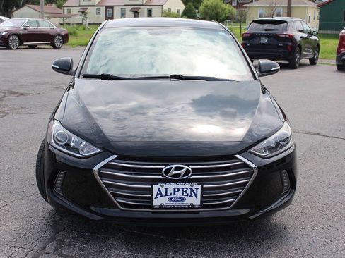 Used 2017 Hyundai Elantra Limited FWD image 6