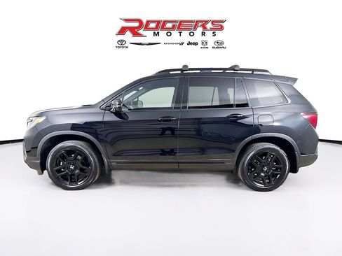 Used 2025 Honda Passport Black Edition image 4