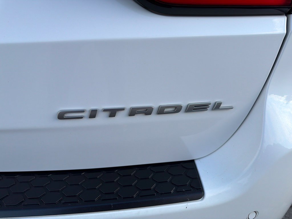 Used 2022 Dodge Durango Citadel RWD image 18