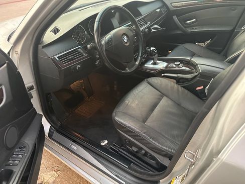 Used 2010 BMW 528i Sedan RWD image 6
