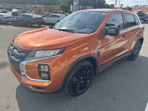 Used 2025 Mitsubishi Outlander Sport LE AWD/4WD image 4