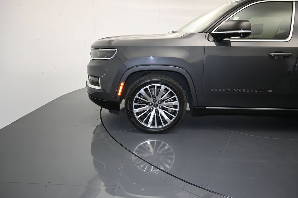 Used 2024 Jeep Grand Wagoneer L Series III AWD/4WD image 9