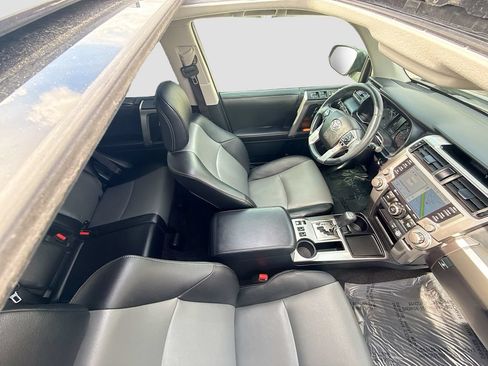 Used 2024 Toyota 4Runner SR5 Premium w/ Moonroof Package RWD image 22