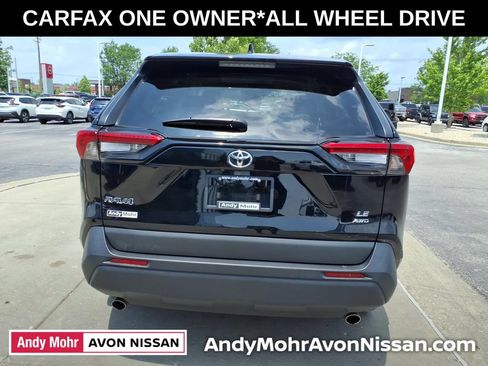 Used 2024 Toyota RAV4 LE AWD/4WD image 9