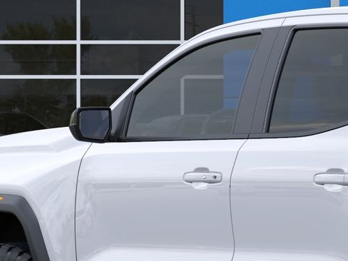 New 2026 GMC Canyon AT4 AWD/4WD image 13