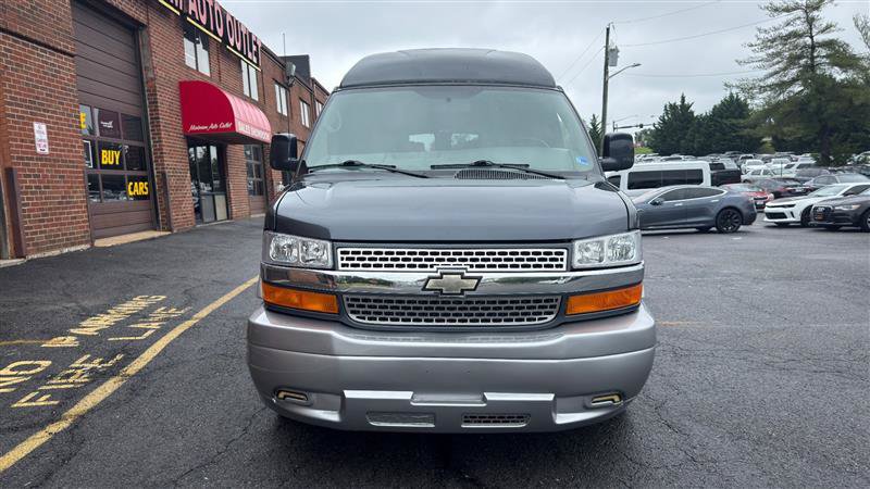 Used 2015 Chevrolet Express 2500 Extended RWD image 2