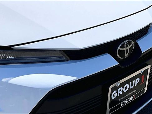 Used 2024 Toyota Corolla LE FWD image 29