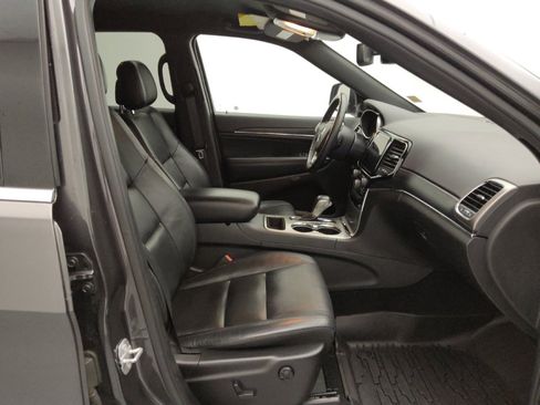 Used 2019 Jeep Grand Cherokee Limited RWD image 21