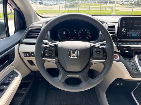 Used 2026 Honda Odyssey EX-L image 19