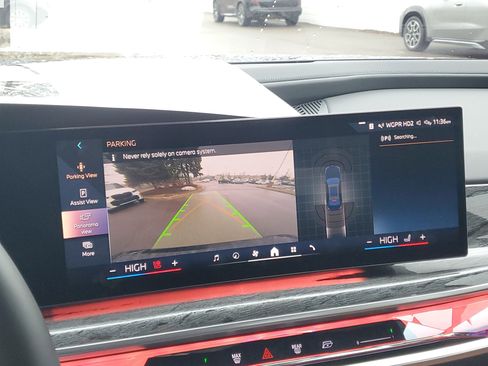 Used 2023 BMW 760i xDrive image 17